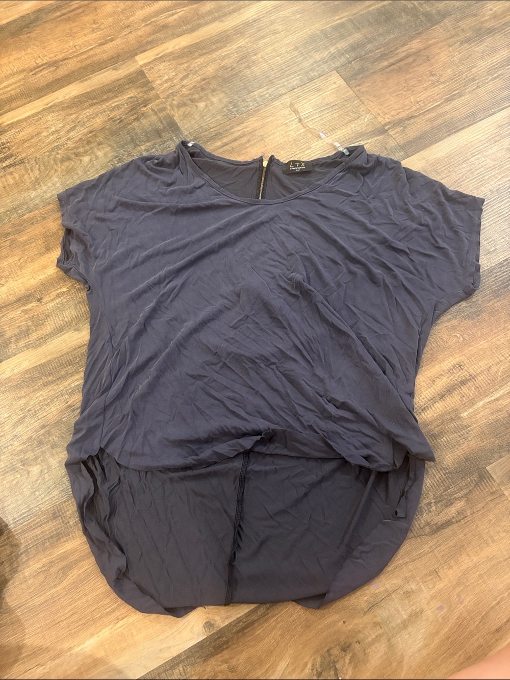 Women's Short Sleeve High-Low Top in Navy